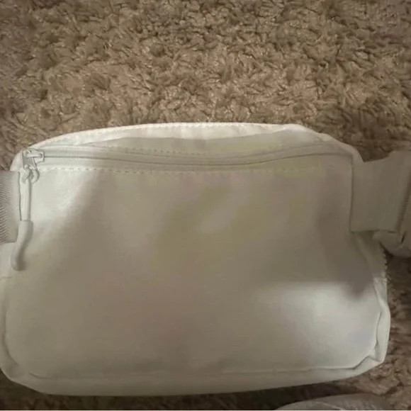 Belt bag - Picture 3 of 3